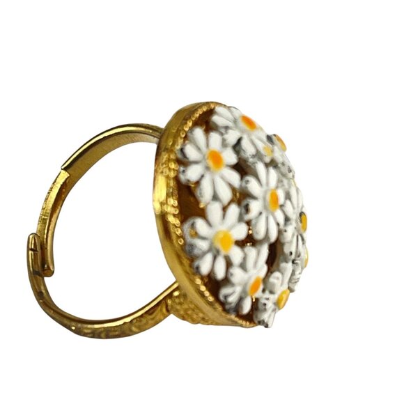 Vintage Daisy Flower Adjustable Ring Enamel Gold Tone Filigree Oval Statement - Picture 6 of 10